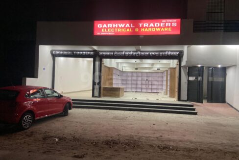 Commercial Showrooms for Lease in On road ( Mext to Chauhan Market , Mahdood ) , Shivalik Nagar, Haridwar,