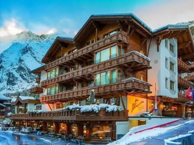 Hotel/Resorts for Rent Lease in 42 VALLEY VIEW ROOMS MALL ROAD PARKING MUSSOORIE Mussoorie Road Dehradun Uttarakhand