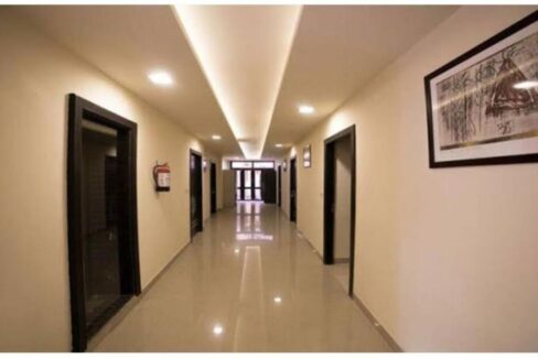 Hotel/Resorts for Rent Lease in 30 LUXURY VALLEY VIEW ROOMS PARKING MALL ROAD Mussoorie Road Dehradun Uttarakhand