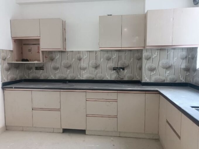 2BHK 2Baths Flats/Apartment for Rent in Jewel Residency Niranjanpur Dehradun Uttarakhand